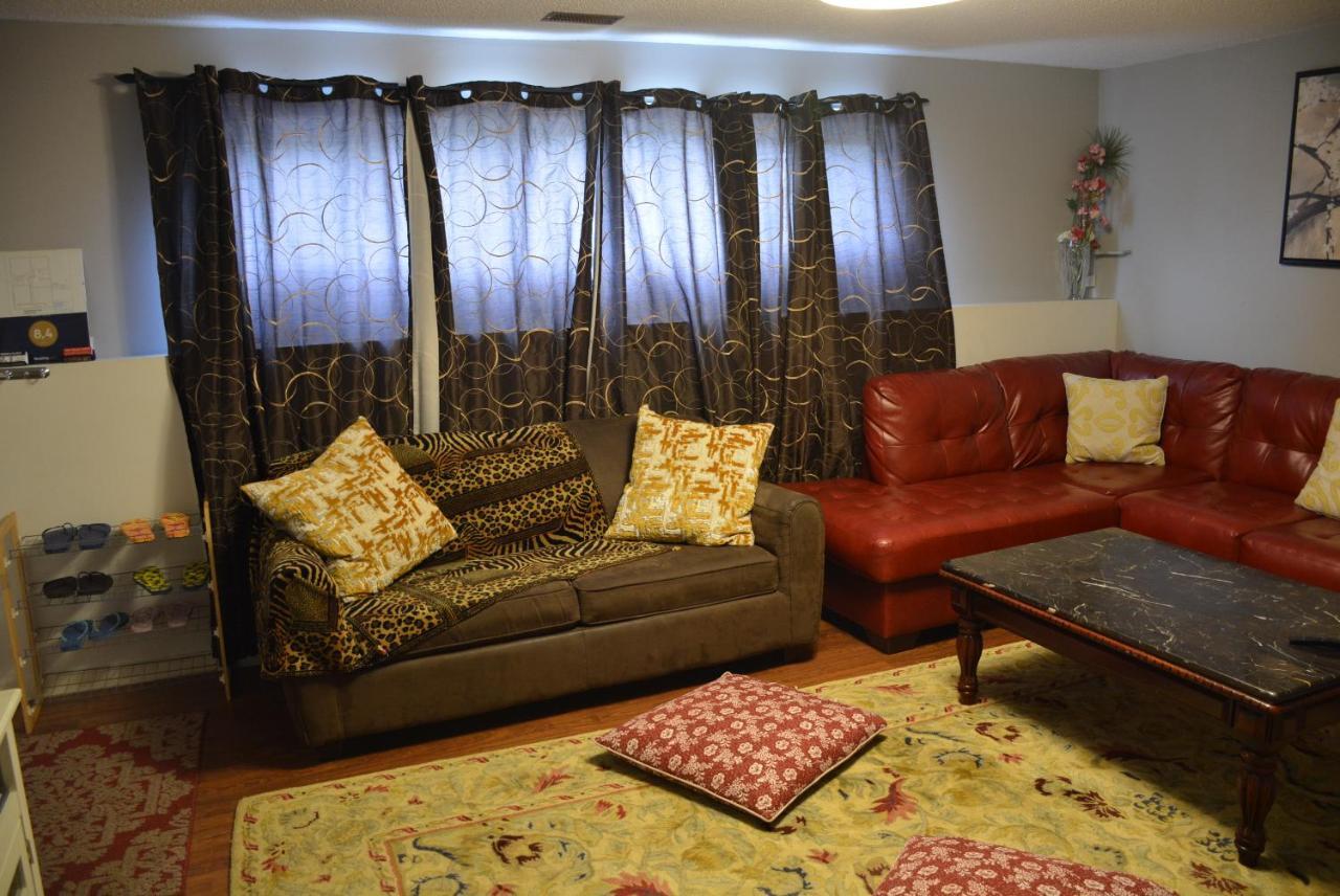 Aasra Home Kelowna Ngoại thất bức ảnh